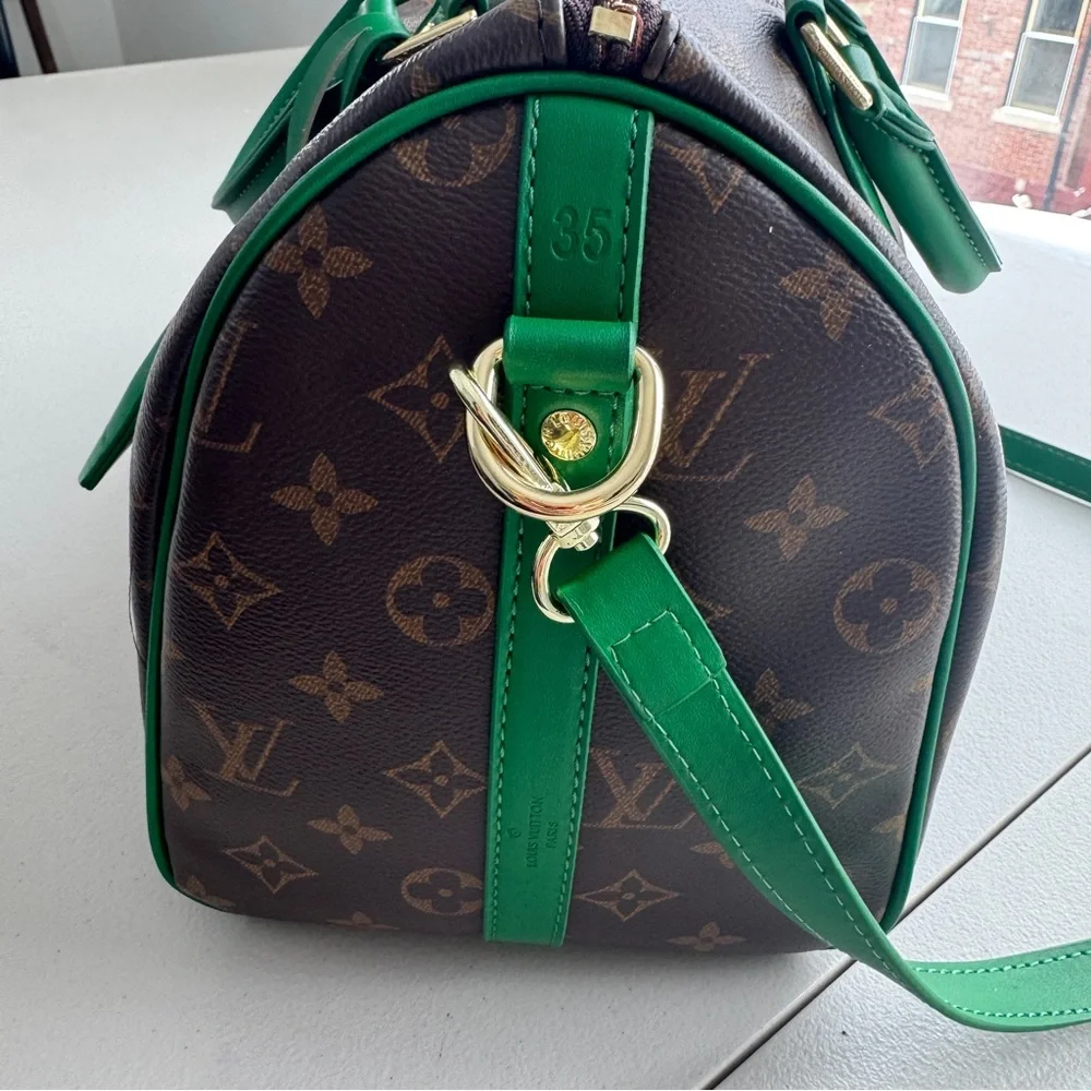 Brown and green bag - Picture 4 of 13